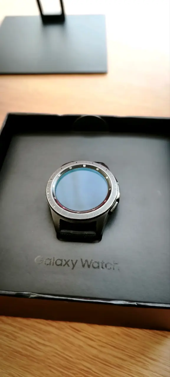 Samsung Galaxy Watch en caja original