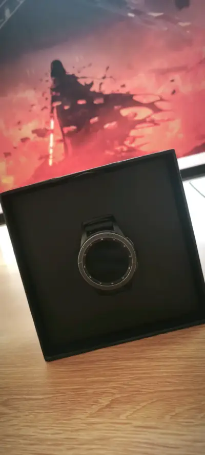 Samsung Galaxy Watch en caja original - miniatura 2