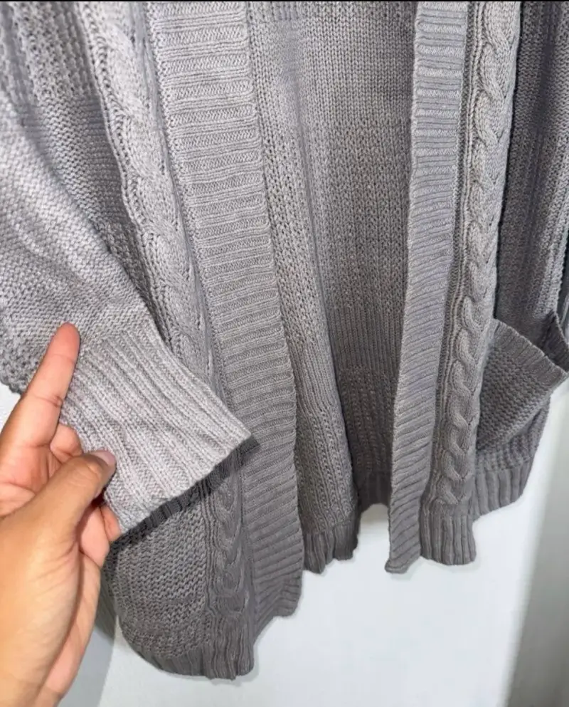 Cárdigan de punto gris con bolsillos - 3