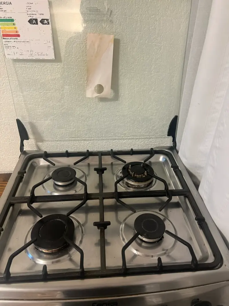 Cocina a gas Fensa con horno y 4 quemadores - 2