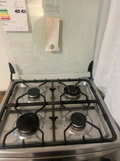 Cocina a gas Fensa con horno y 4 quemadores - miniatura 2