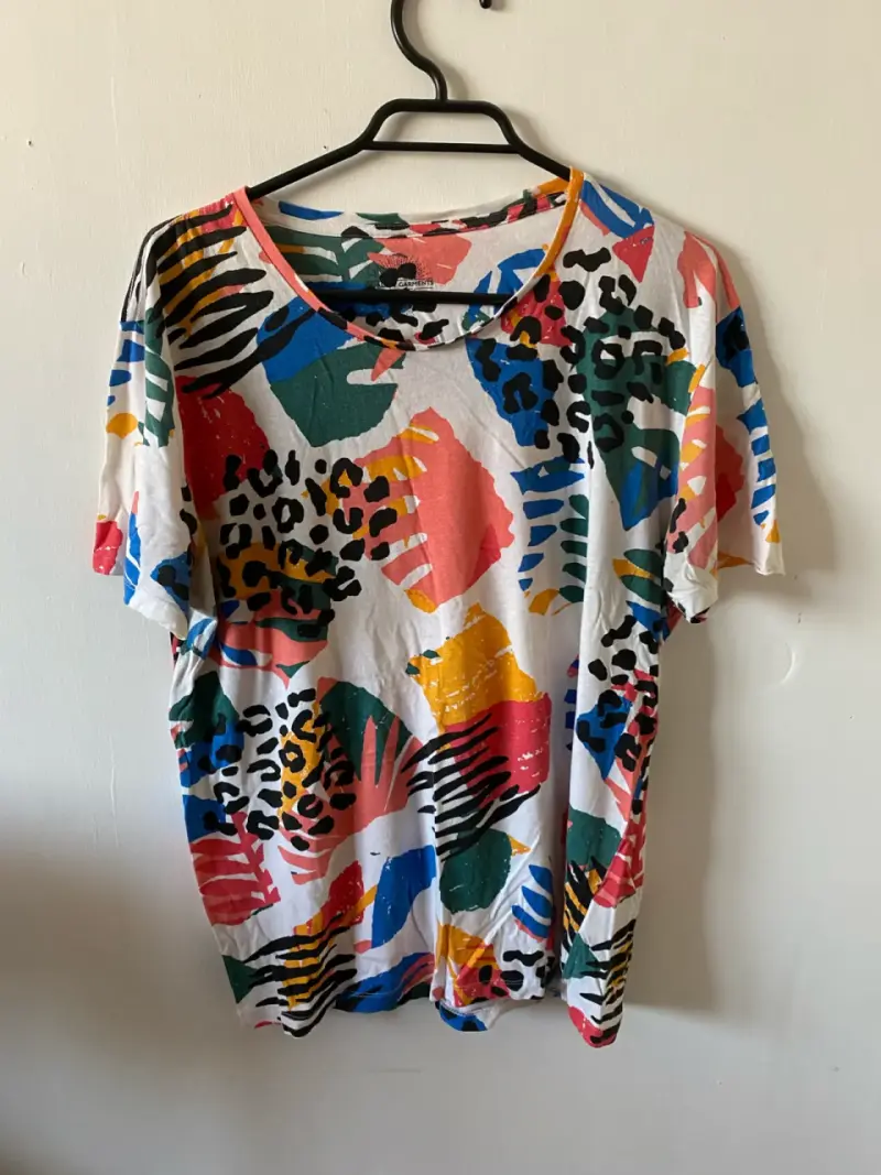 Polera estampada multicolor XL - 1