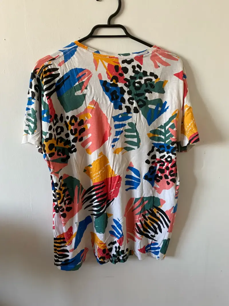 Polera estampada multicolor XL - 3