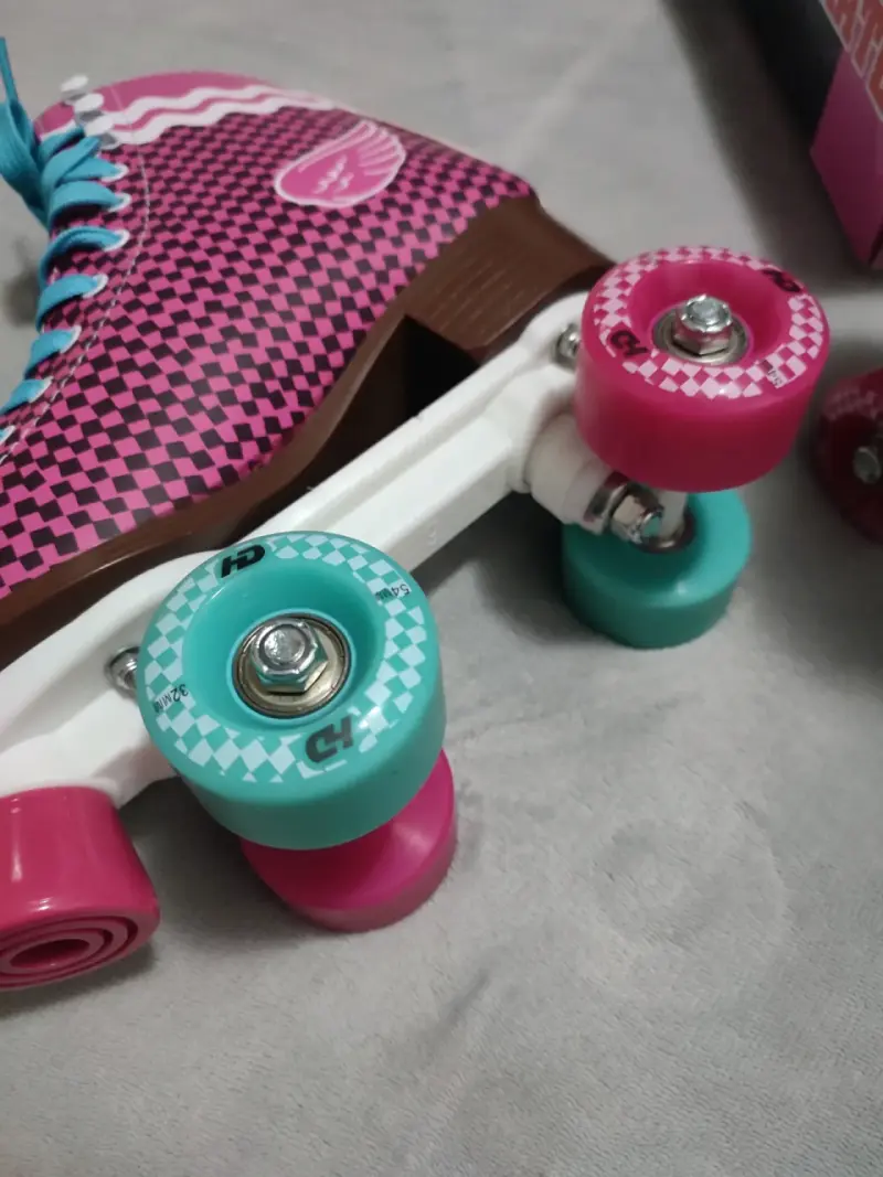 Patines de cuatro ruedas rosas y turquesas para niñas - 3
