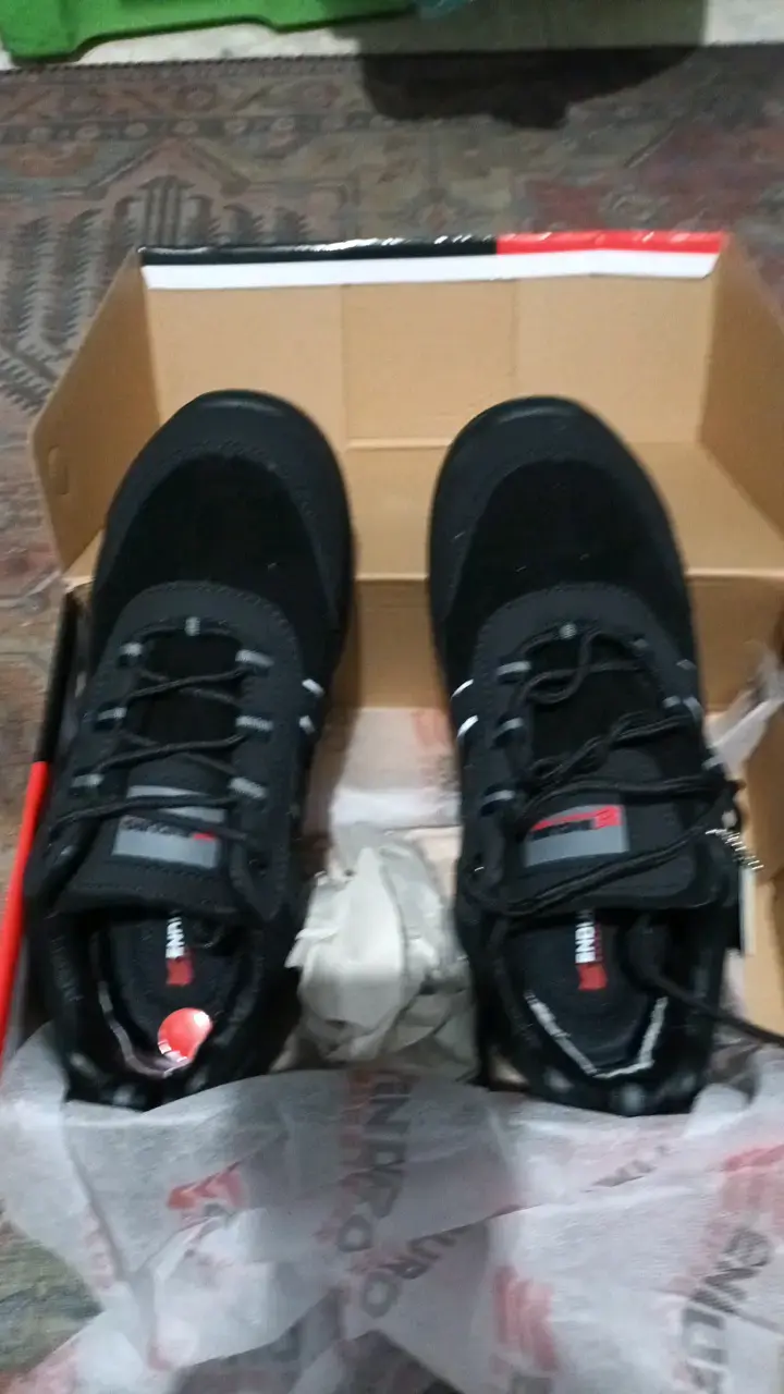Zapatos de seguridad Enduro negros con suela antideslizante