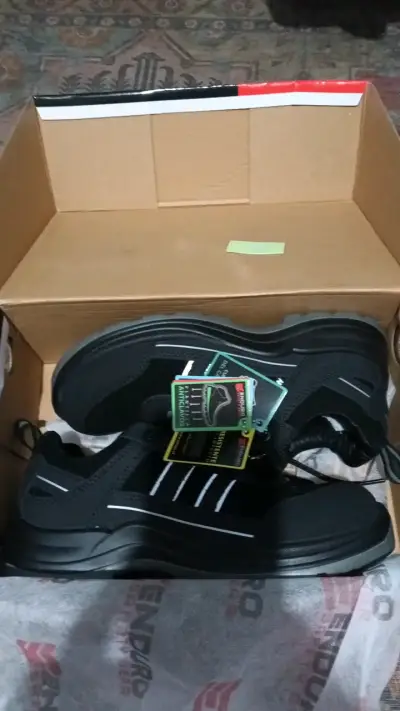 Zapatos de seguridad Enduro negros con suela antideslizante - miniatura 3