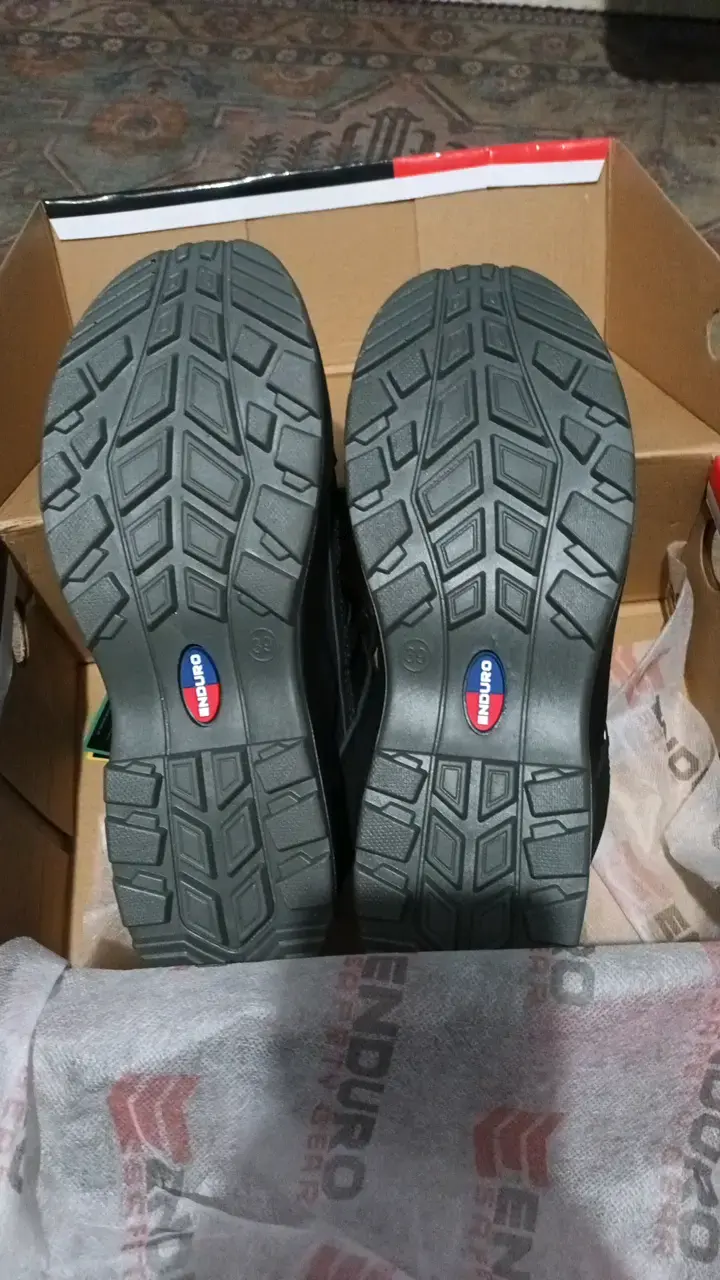 Zapatos de seguridad Enduro negros con suela antideslizante - 5