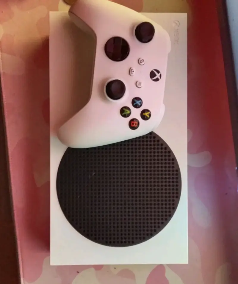 Consola Xbox Series S con control blanco - 2