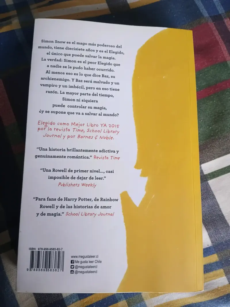 Libro 'Carry On' de Rainbow Rowell - 2