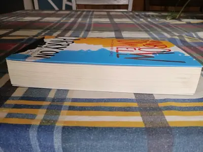 Libro 'Carry On' de Rainbow Rowell - miniatura 6