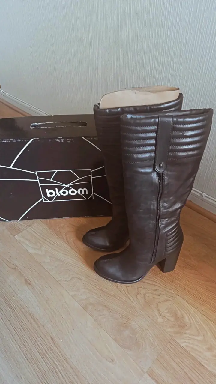 Botas de cuero negras con tacón alto - 3