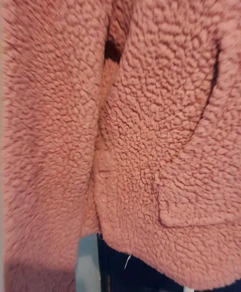 Polerón de lana rosado con capucha - 3