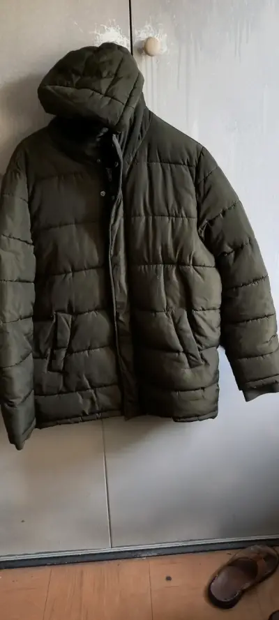 Chaqueta acolchada verde Forever 21 para hombre - miniatura 2