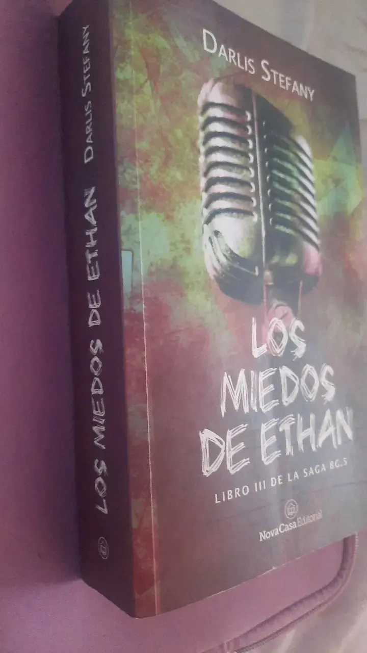 Libro 'Los Miedos de Ethan' de Darlis Stefany - 2