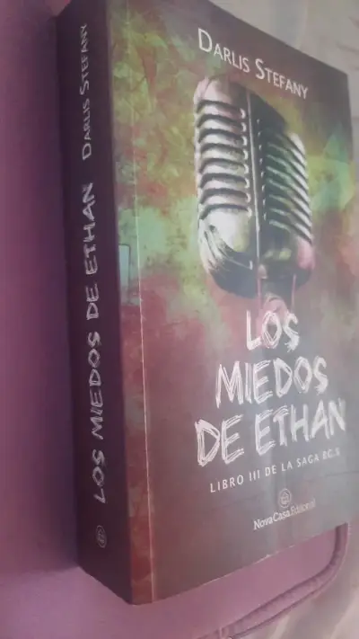 Libro 'Los Miedos de Ethan' de Darlis Stefany - miniatura 2