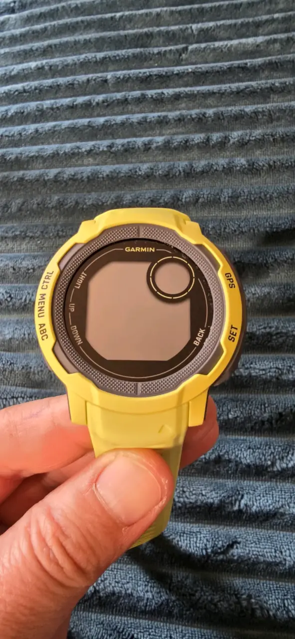 Reloj Smartwatch Garmin Instinct 2 GPS Amarillo - 2