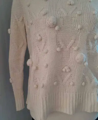 Suéter de punto con pompones beige - miniatura 3