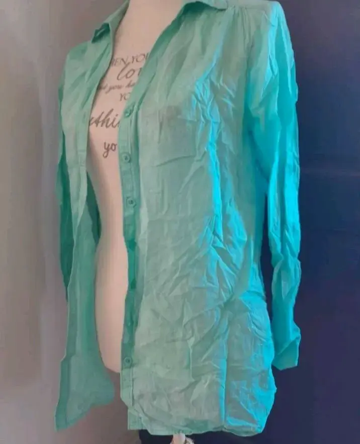 Blusa celeste de manga larga para mujer - 3