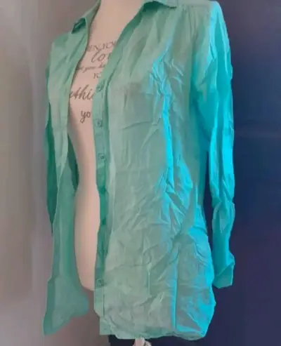 Blusa celeste de manga larga para mujer - miniatura 3