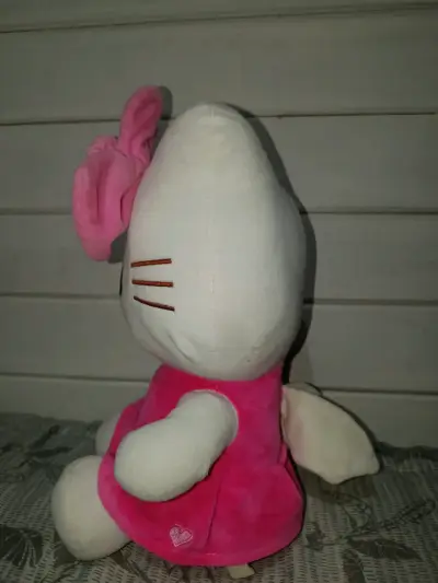 Peluche de hello Kitty con vestido rosa y lazo - miniatura 1