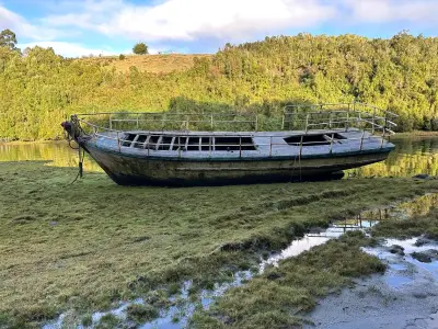 Barco de Madera para Restauración o Decoración - miniatura 3