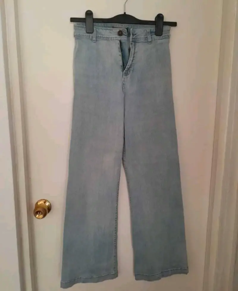 Jeans de mezclilla azul claro para mujer - 1