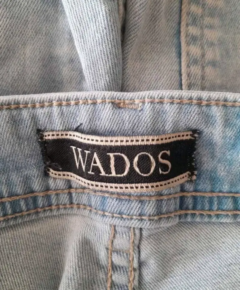 Jeans de mezclilla azul claro para mujer - 6