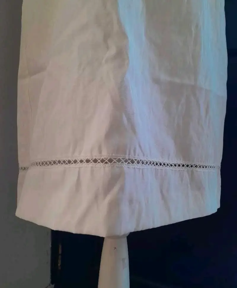 Vestido blanco sin mangas elegante - 4