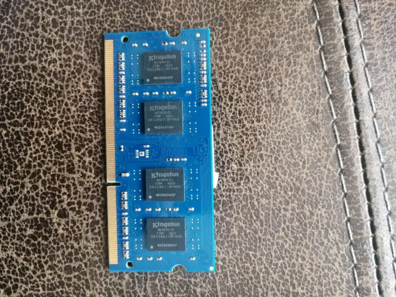 Memoria RAM Kingston 4GB DDR3 para Laptop - 2