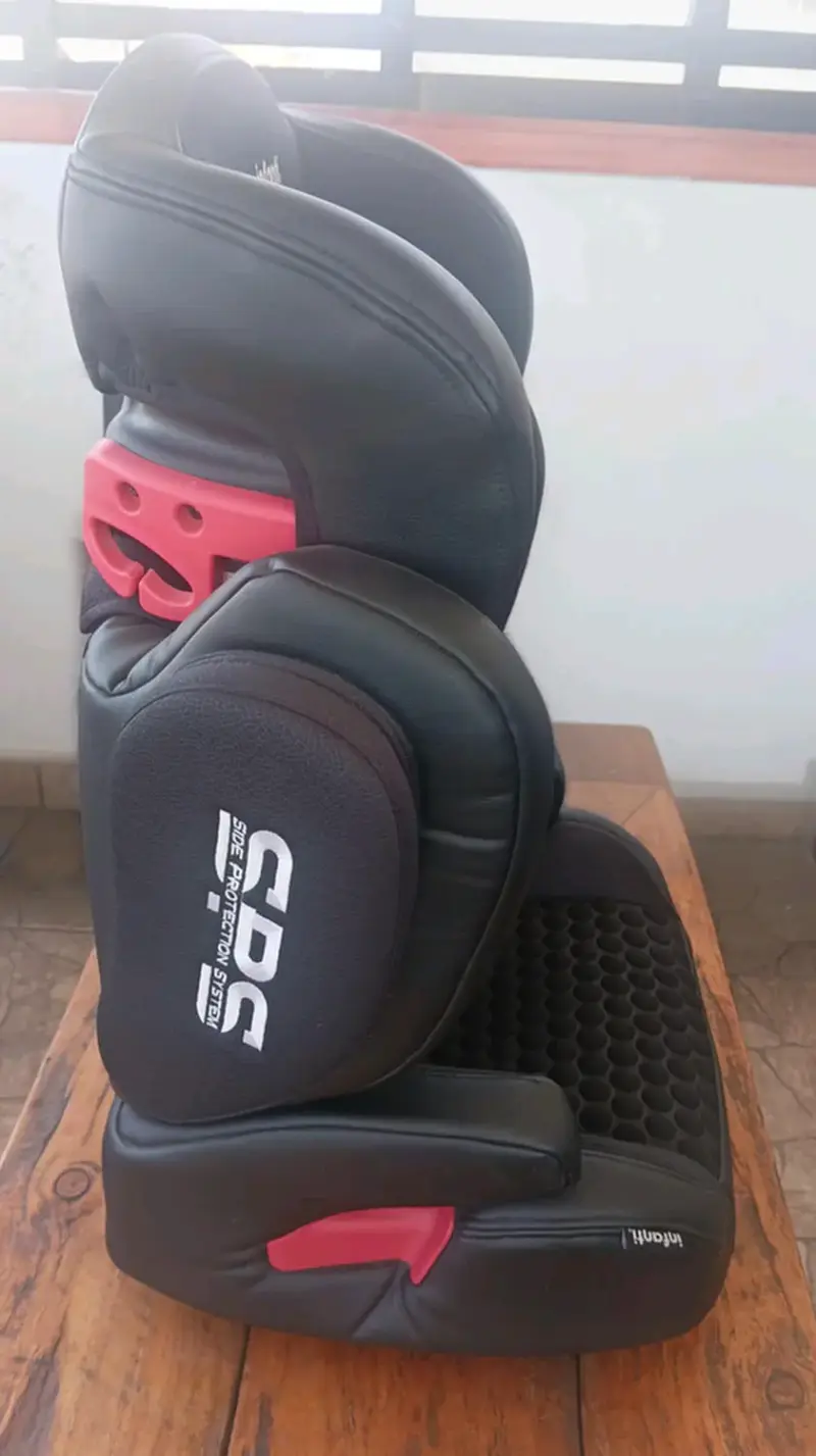 Silla de Auto Infanti Negra para Niños - 3
