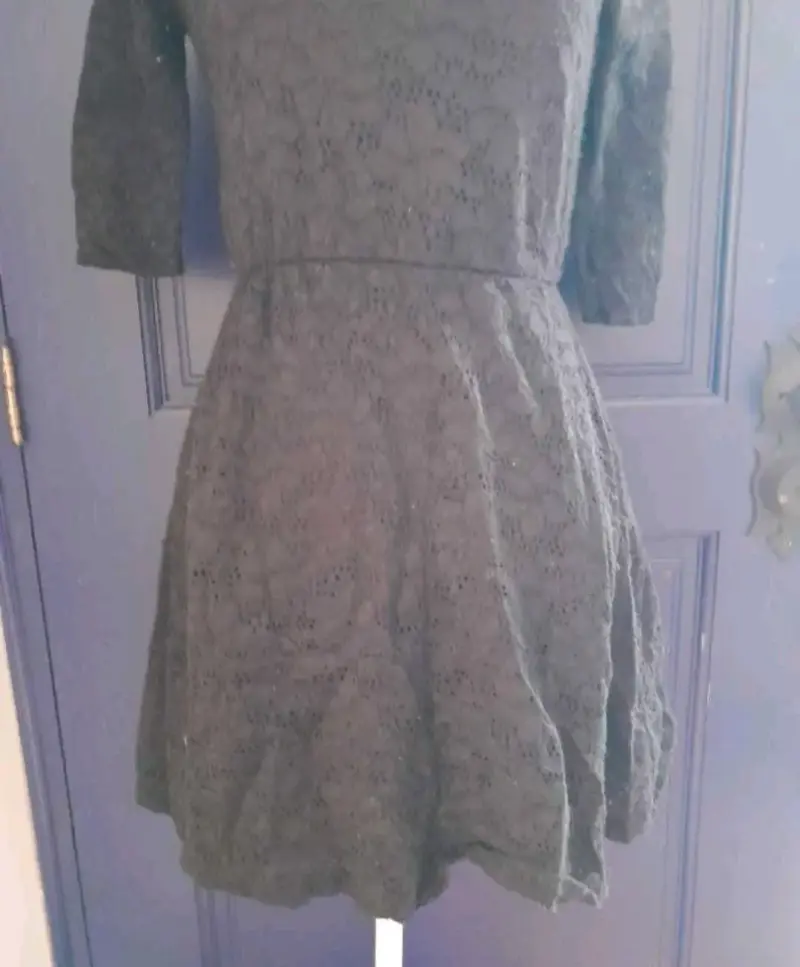 Vestido de encaje negro elegante - 3