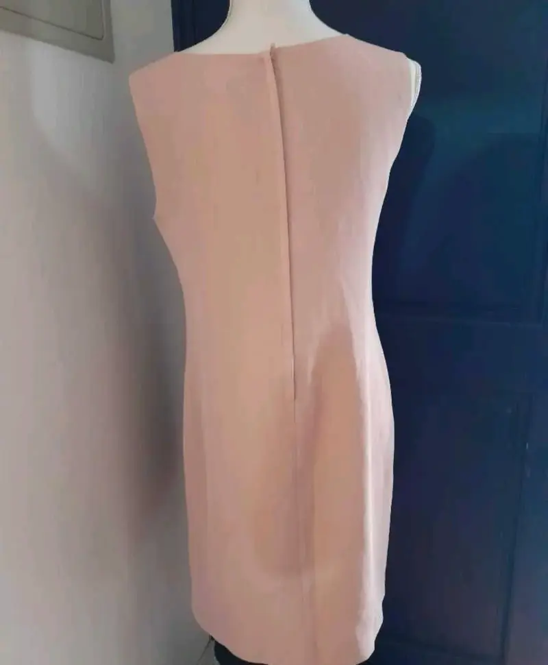 Vestido sin mangas color rosa claro - 4
