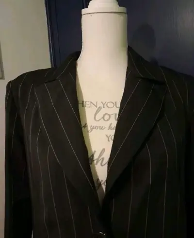 Blazer de mujer a rayas elegante - miniatura 3