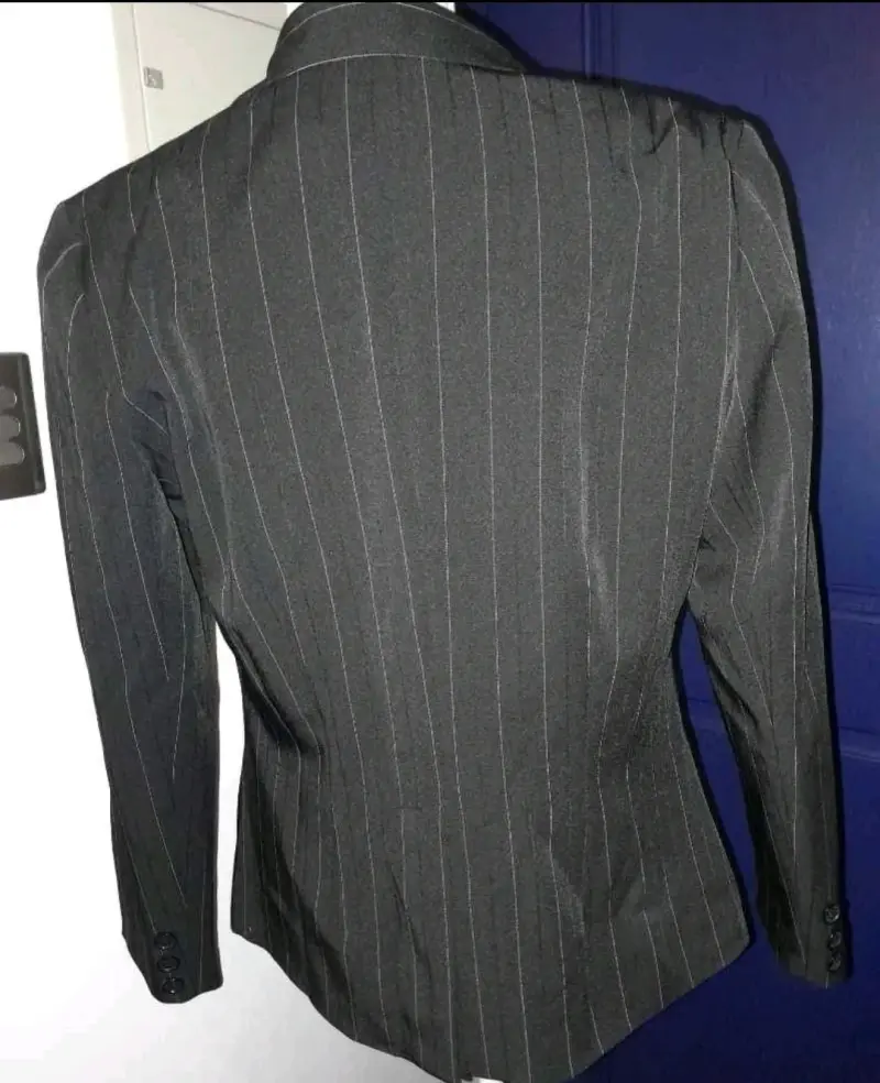 Blazer de mujer a rayas elegante - 5