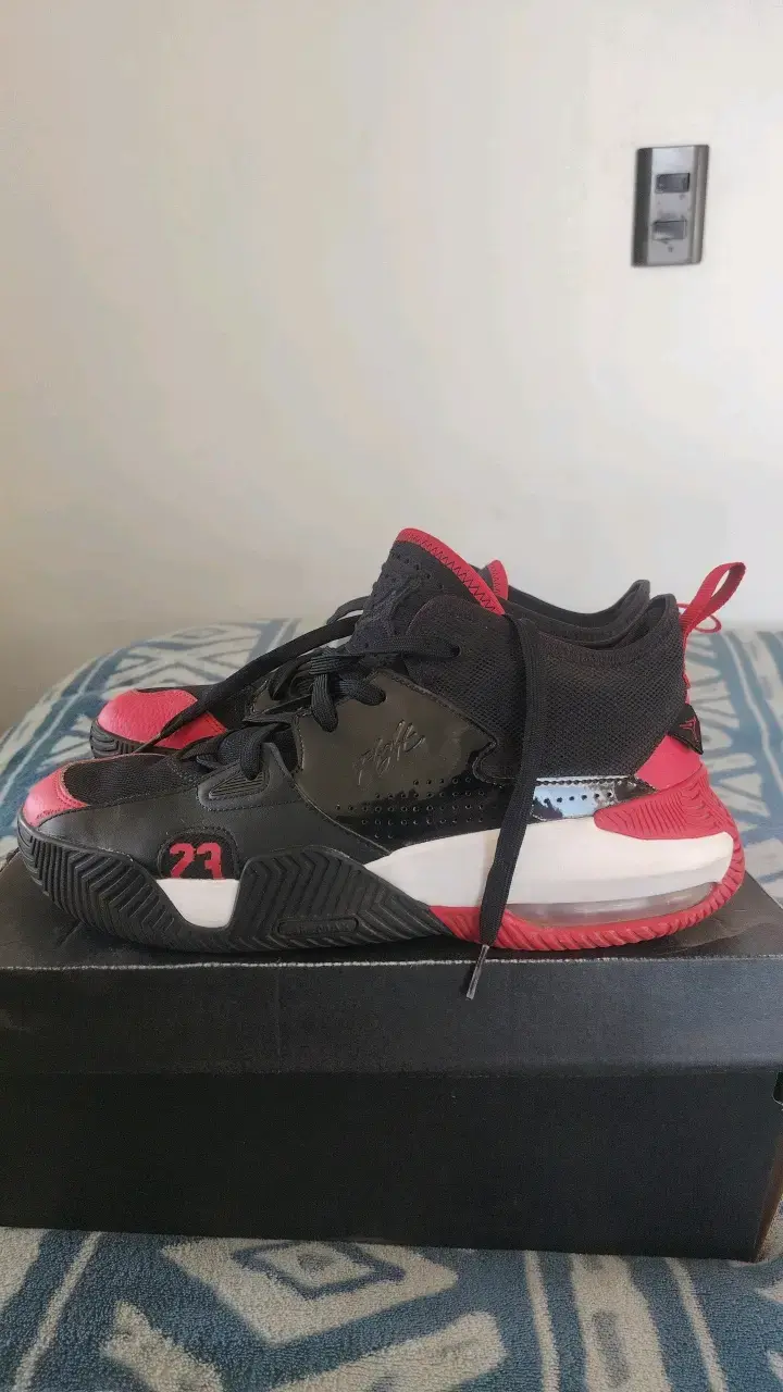 JORDAN STAY LOYAL 2 - 3
