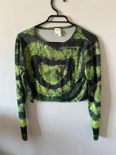 Polera Corta Tie-Dye Verde Manga Larga Sioux - miniatura 1