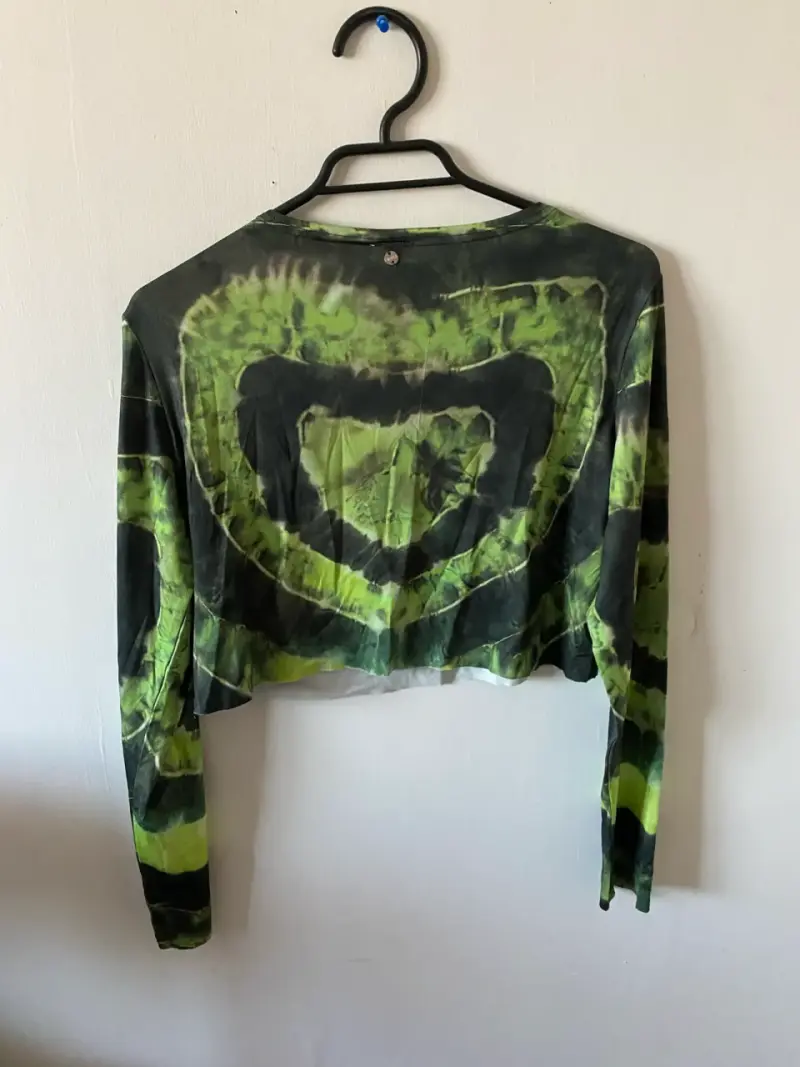 Polera Corta Tie-Dye Verde Manga Larga Sioux - 3