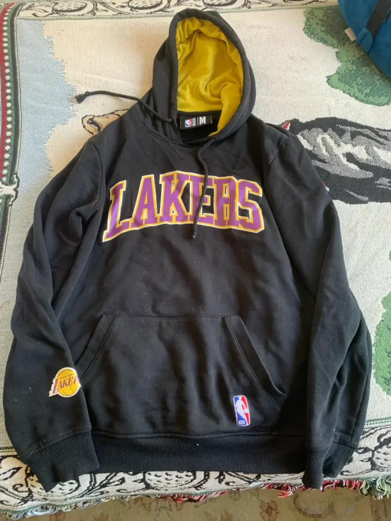 Polerón Lakers NBA negro con capucha - 1