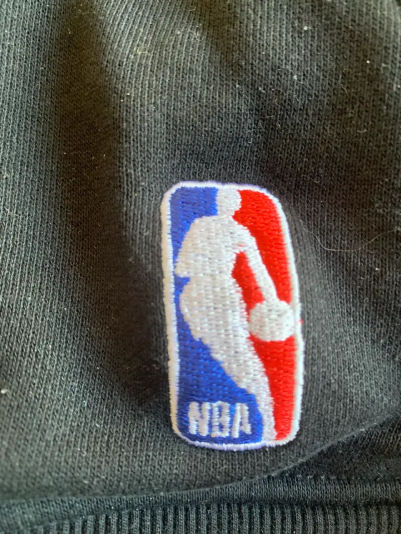 Polerón Lakers NBA negro con capucha - 2