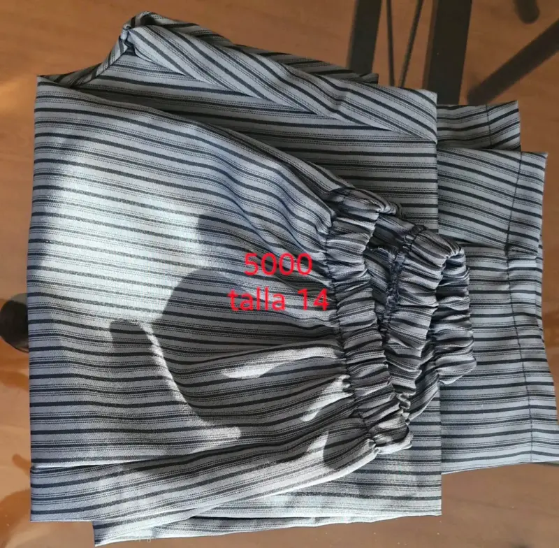 Pantalones Cueca gris líneas negras