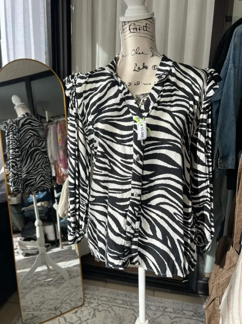 Blusa estampado cebra manga larga - 1