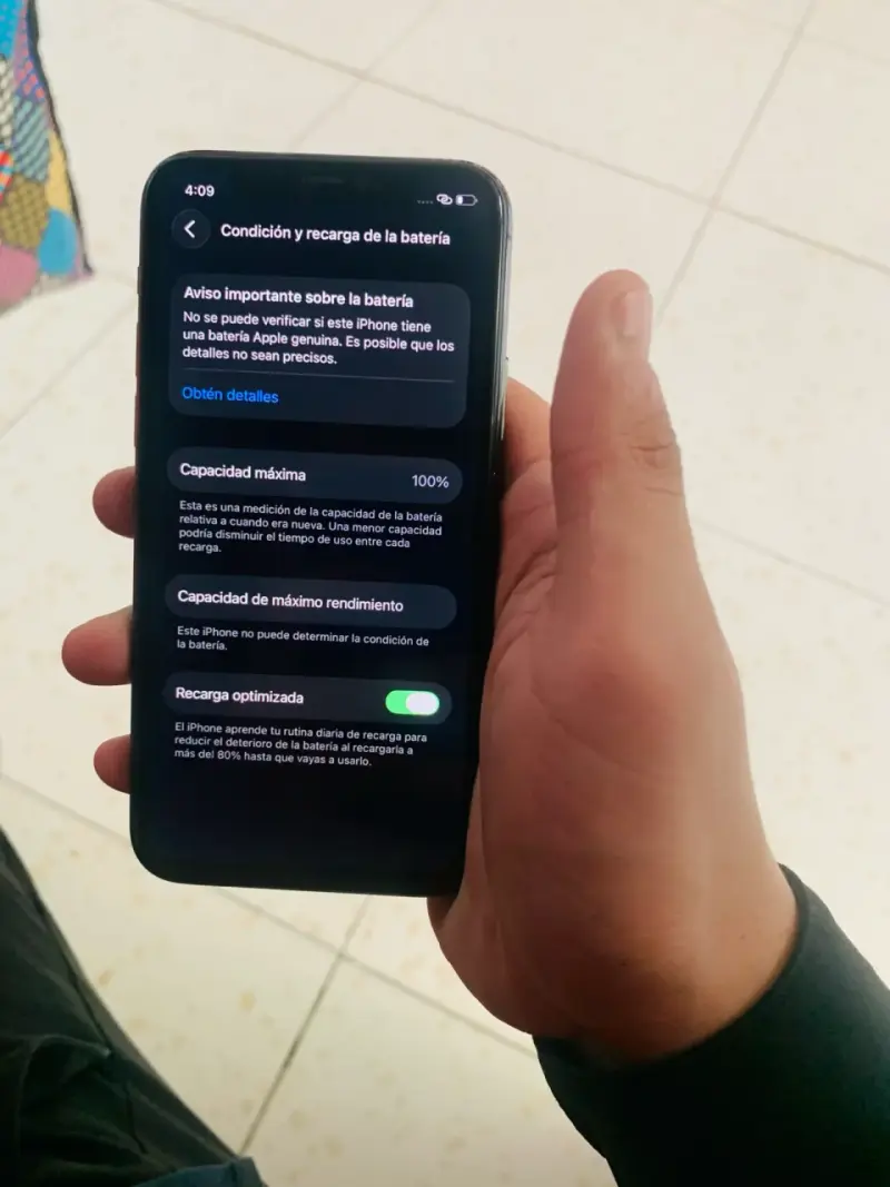 iPhone 11 Pro en buen estado - 3