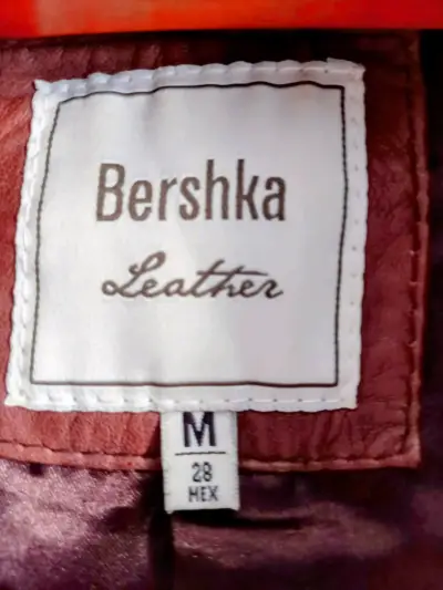Chaqueta de cuero marrón Bershka para mujer - miniatura 3