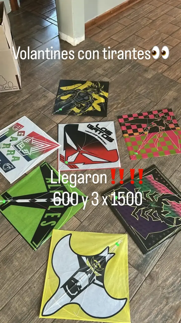 Volantines con diseños variados - 1