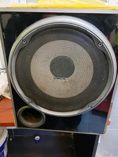 Subwoofer activo Sony modelo SA-WP8 - miniatura 1