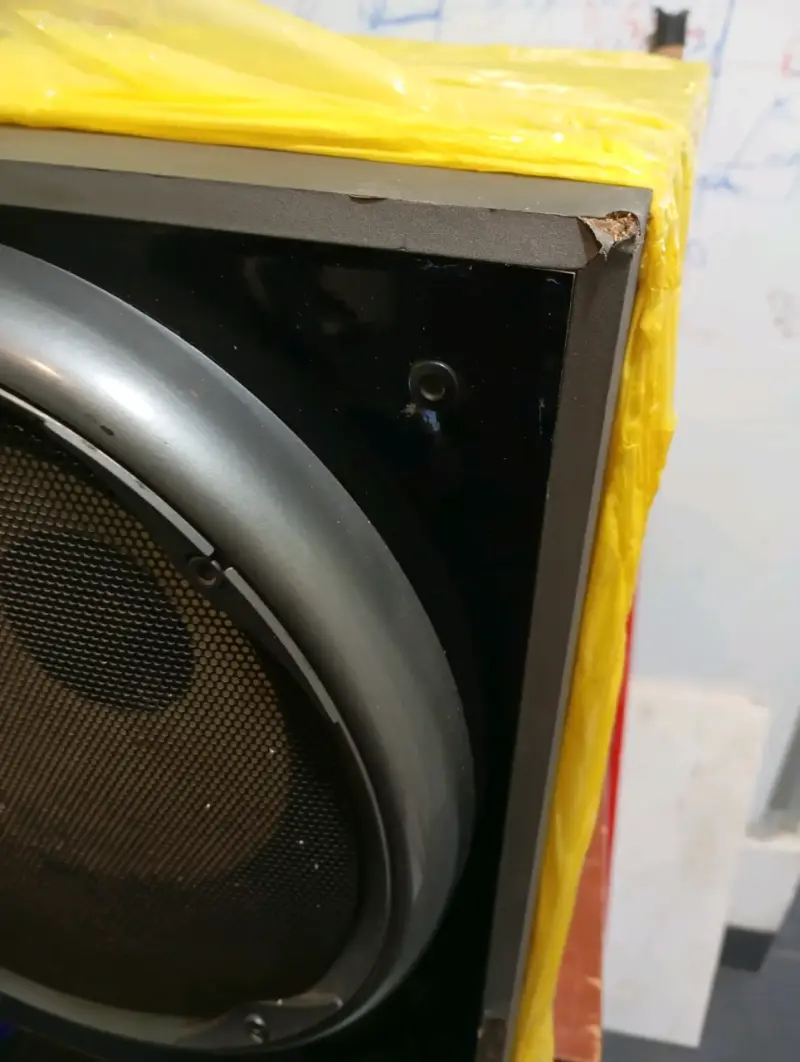 Subwoofer activo Sony modelo SA-WP8 - 4