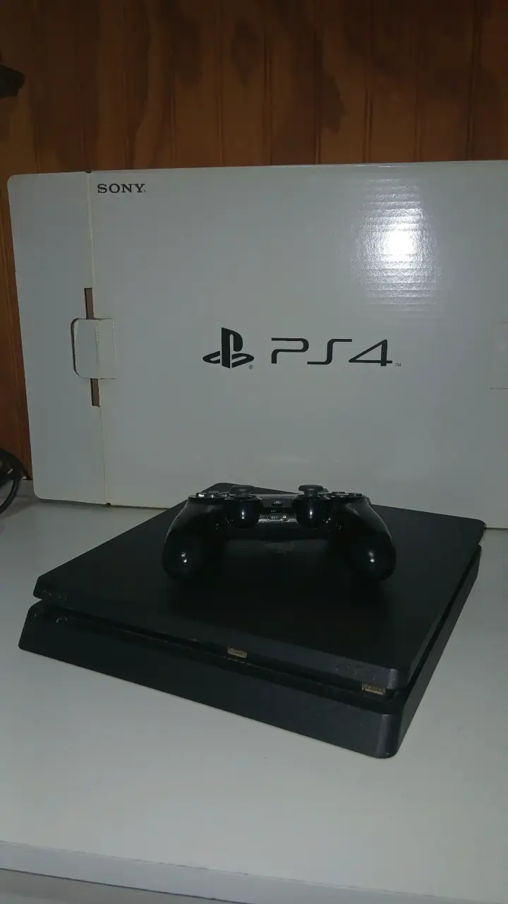 PLAYSTATION 4+JUEGOS+BASE DE CARGA - 4