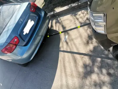 Barra o lanza de remolque telescópica para autos - miniatura 3