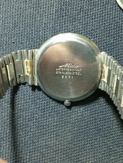 Reloj Mido Swing Line Q Acero Inoxidable - miniatura 4