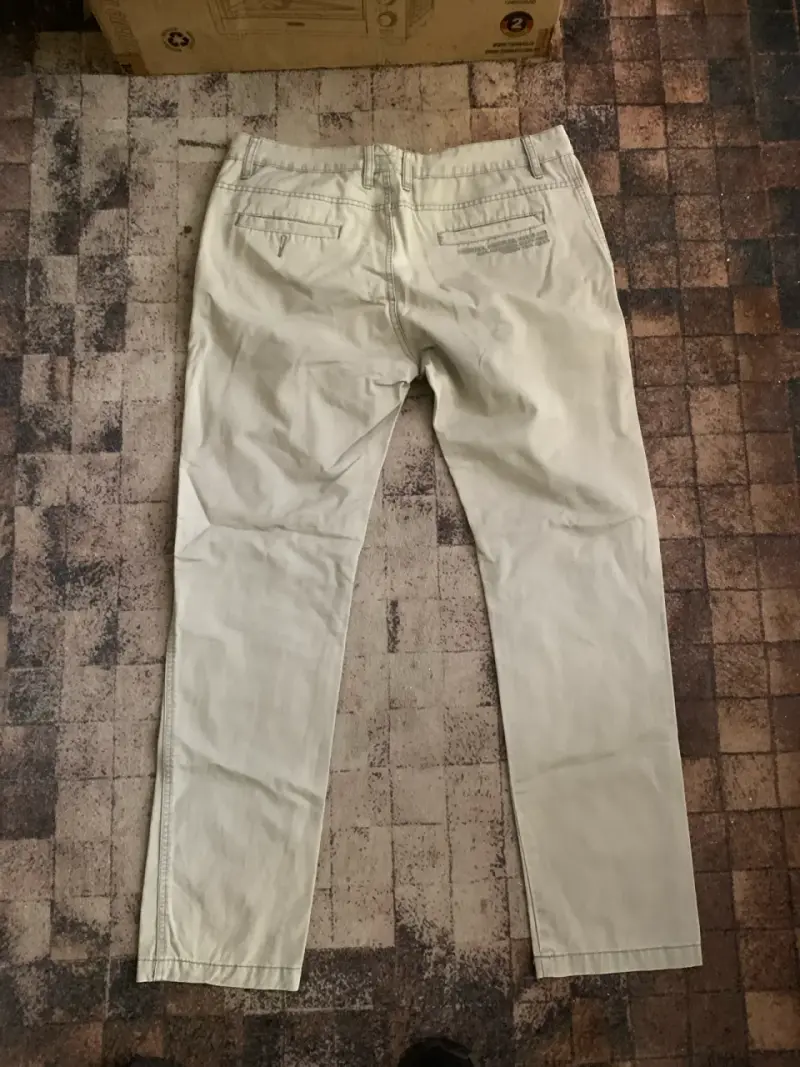 Pantalones beige Rip Curl talla 34